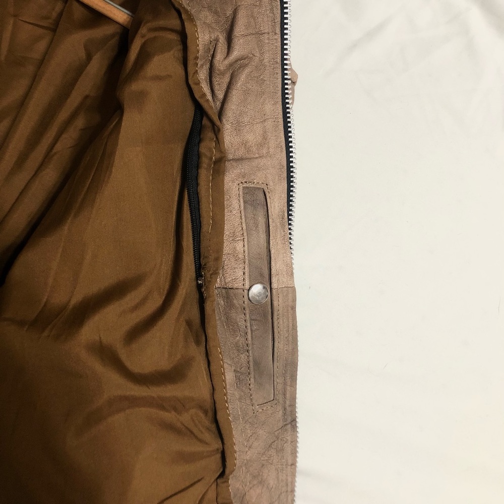 Distressed Quilted Leather Riding Jacket - Picture 5 of 11